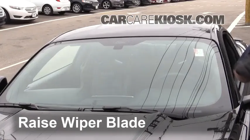 2017 Ford Mustang GT 5.0L V8 Windshield Wiper Blade (Front)